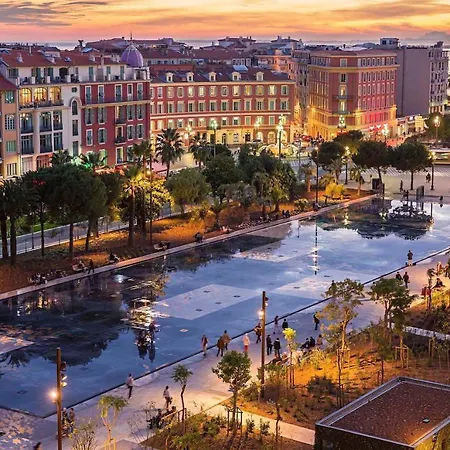 Nestor&jeeves - La Nissarde Terrasse - Center Νίκαια