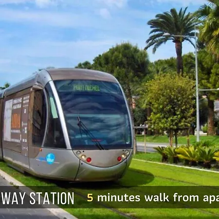 Nestor&jeeves - La Nissarde Terrasse - Center *